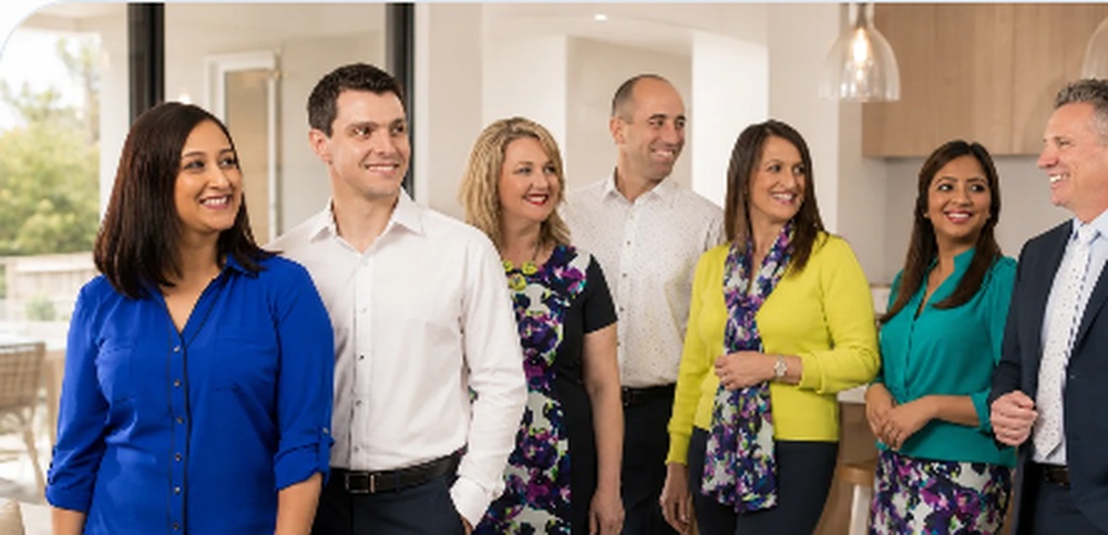 Metricon corporate uniform range